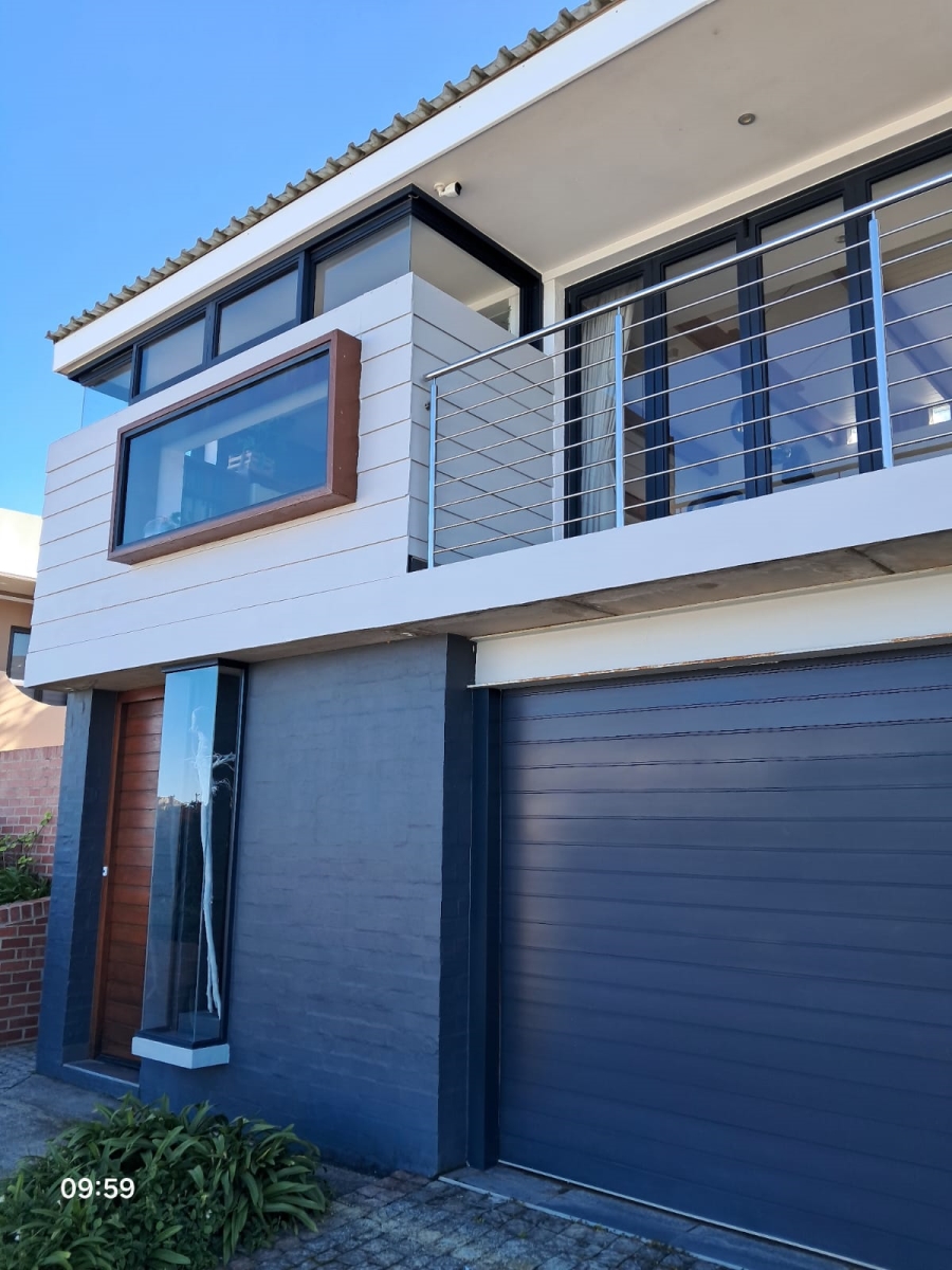 3 Bedroom Property for Sale in Blue Horizon Bay Eastern Cape